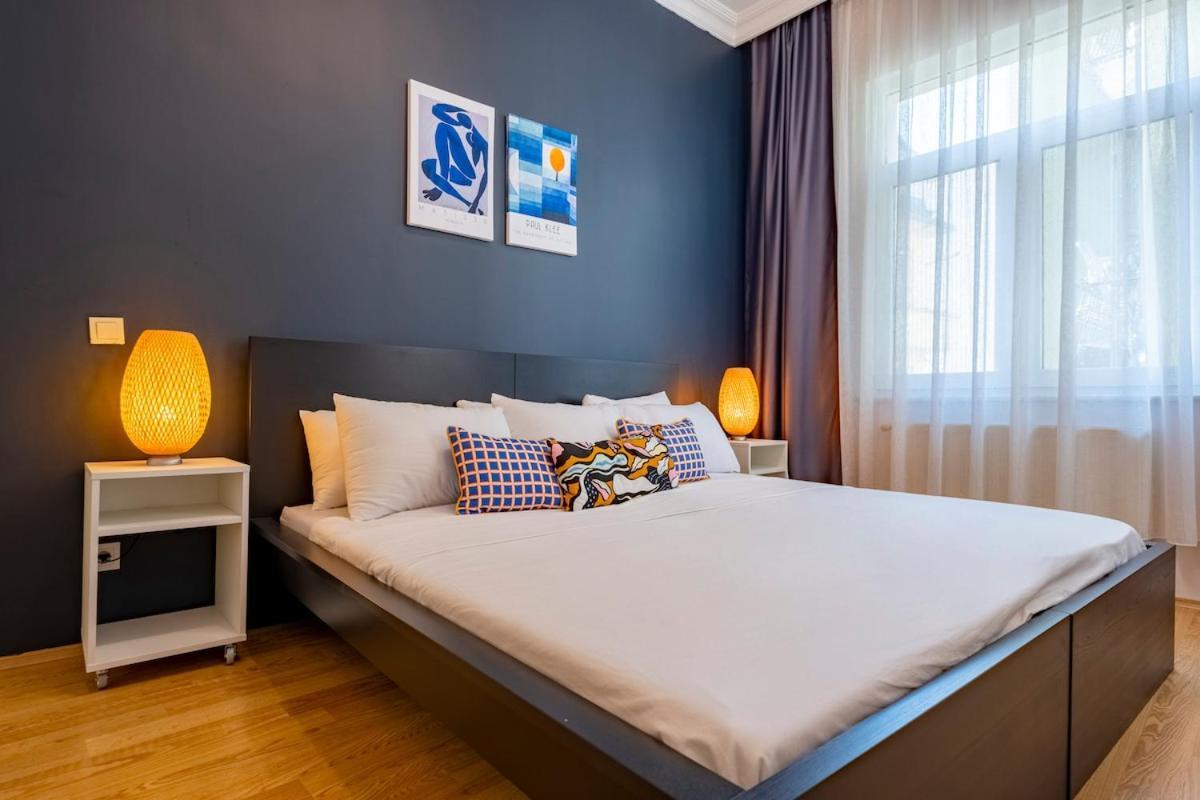 3-bedroom With High Ceiling Daire