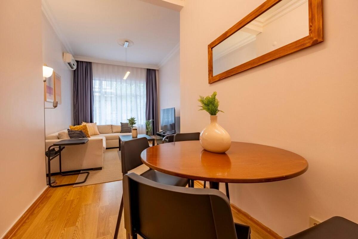 3-bedroom With High Ceiling Daire