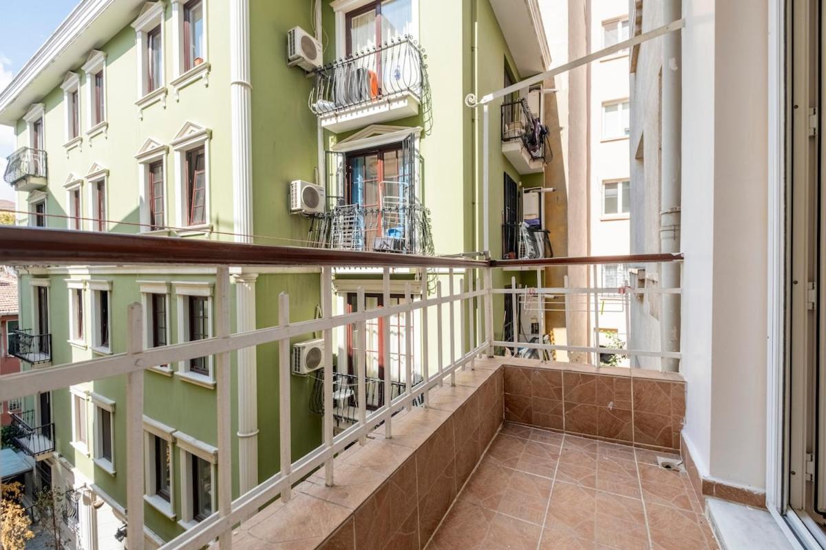 Daire 3-bedroom With High Ceiling